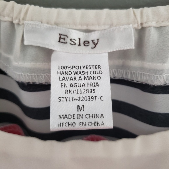 Esley M lightweight top - Picture 4 of 7